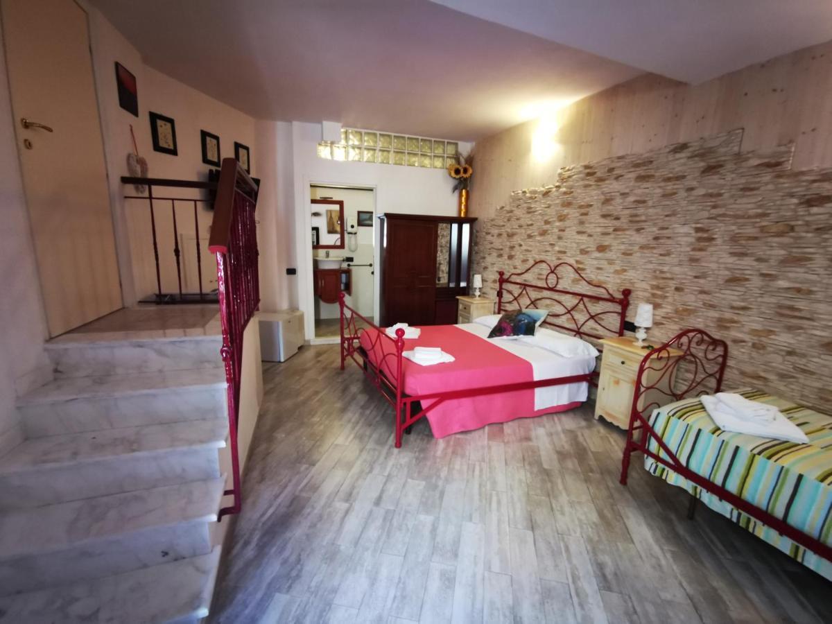 Michela Rooms Riomaggiore Exteriör bild