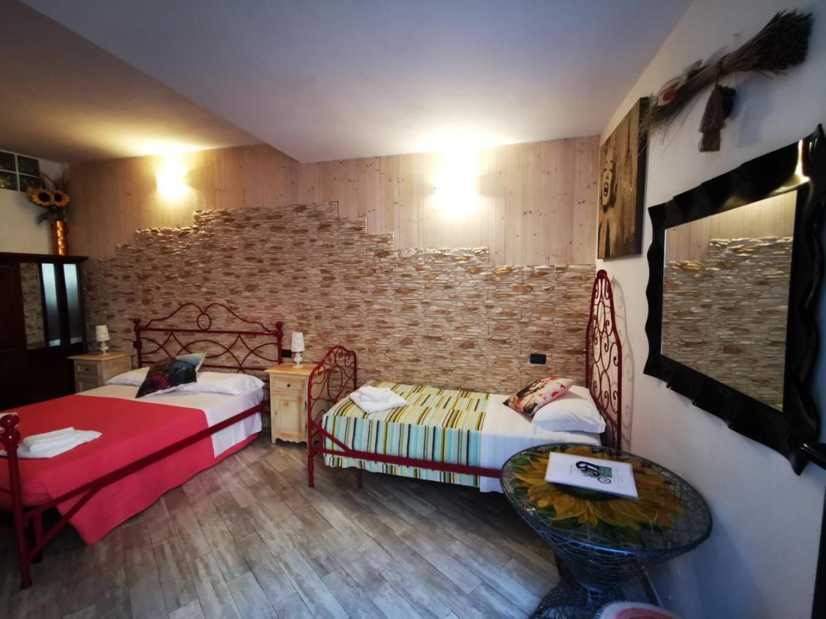 Michela Rooms Riomaggiore Exteriör bild