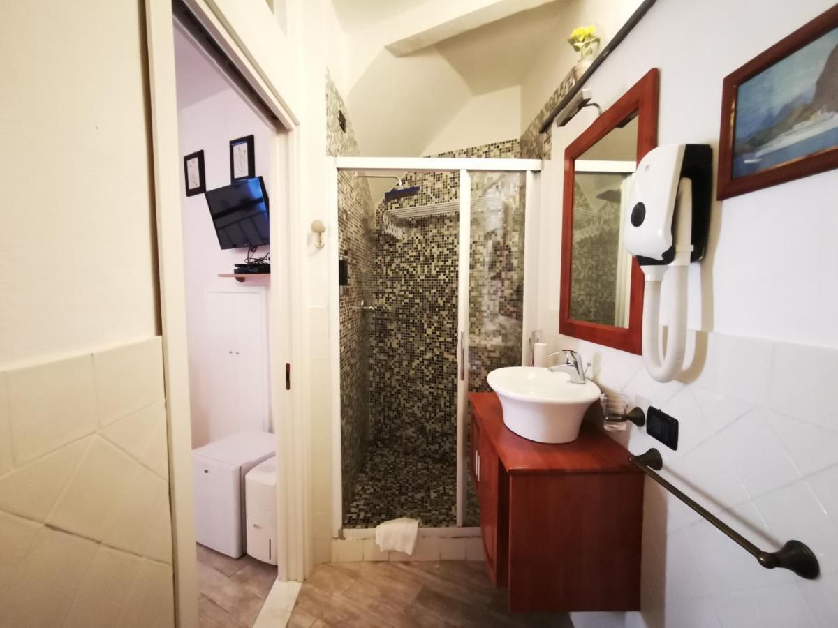 Michela Rooms Riomaggiore Exteriör bild
